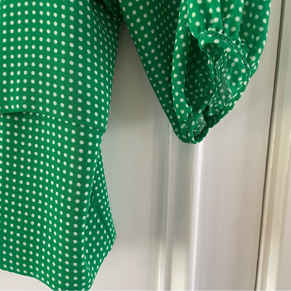 Max Studio green polka dot blouse - Picture 2 of 6